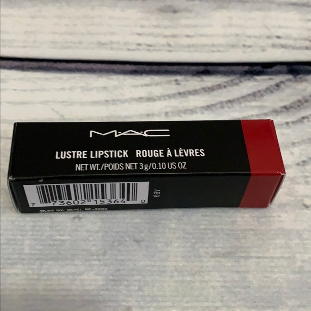 MAC COSMETICS COCKNEY SHADE LIPSTICK 502 True red - Picture 5 of 9